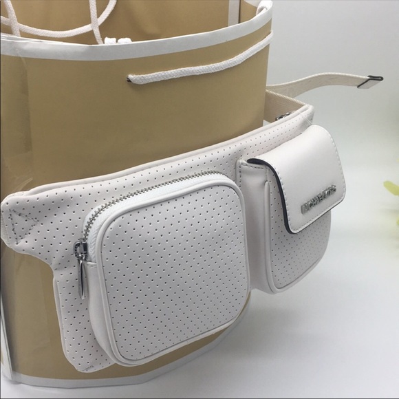 MICHAEL KORS HANOVER MD BELT BAG OPTIC WHITE - Picture 8 of 8
